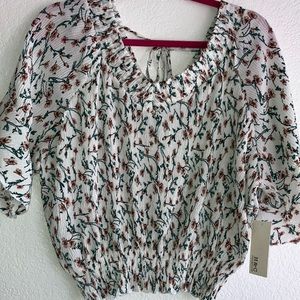 NWT H&C Collection Pleated Floral Top Sz M